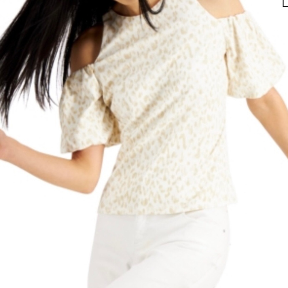 NWT INC Cold Shoulder Top